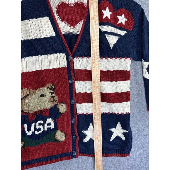 Marsh Landing Cardigan Size Medium Red Blue White USA Bear Stars Stripes Sweater - Picture 8 of 11
